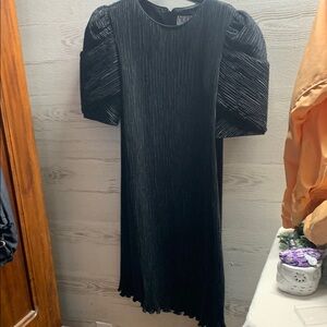 Nuit black evening formal cocktail midi dress pleated puffed tulip sleeve.Size 8